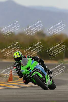 media/Jan-15-2023-SoCal Trackdays (Sun) [[c1237a034a]]/Turn 3 (1115am)/